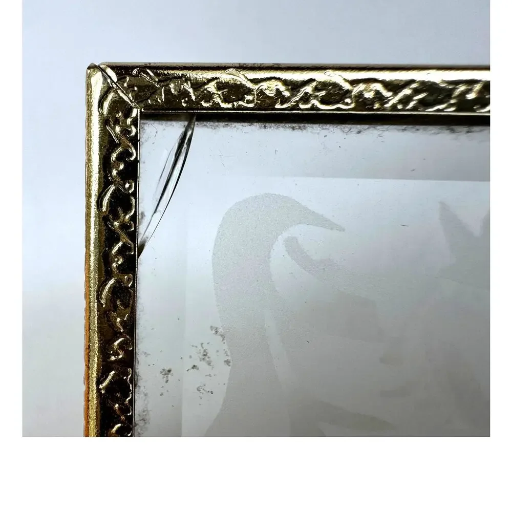 Vintage Yunsheng Beveled Glass Jewelry Box Music Box
